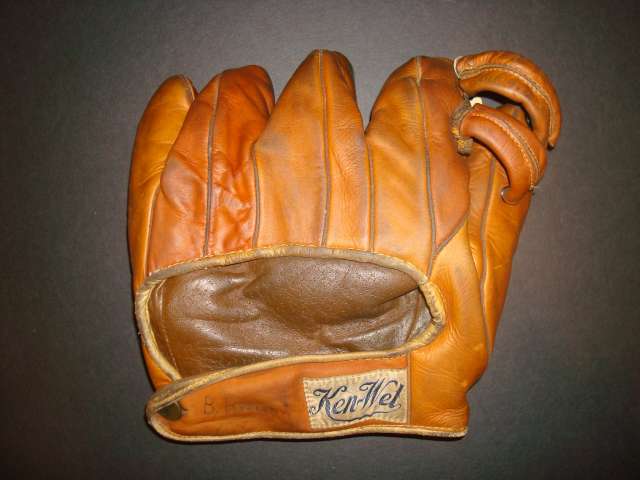 Lou Finney Ken Wel 542 Back